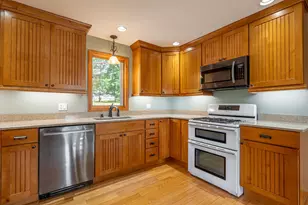 37 Glenwood Ave, Dover, NH 03820 - Photo 13