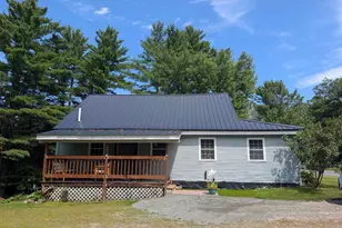 143 Elm St, Lancaster, NH 03584 - Photo 1