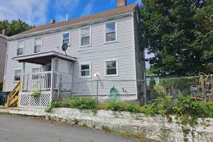 8A &amp 8B Jackson St, Nashua, NH 03060 - Photo 3