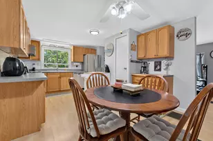 128 Partridge Ln, Goffstown, NH 03045 - Photo 9