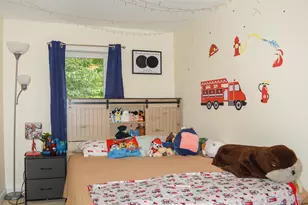 17 Brown St, Keene, NH 03431 - Photo 9