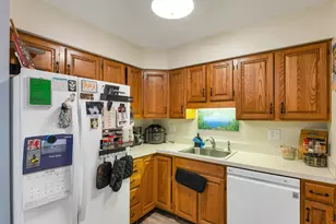 616 Springbrook Cir, Portsmouth, NH 03801 - Photo 13