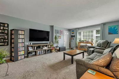 616 Springbrook Circle, Portsmouth, NH 03801 - Photo 3