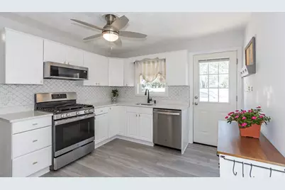 212 Ocean Boulevard, Seabrook, NH 03874 - Photo 3