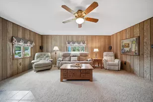 8 Otis Ave, Salem, NH 03079 - Photo 11