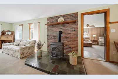 8 Otis Avenue, Salem, NH 03079 - Photo 9