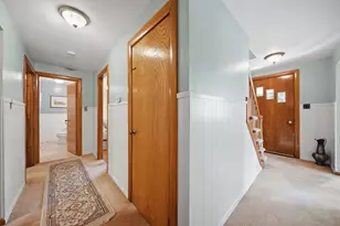 8 Otis Ave, Salem, NH 03079 - Photo 5