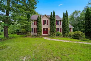 28 Chelsea Ct, Henniker, NH 03242 - Photo 1