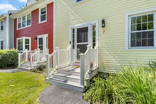 41 Boulder Brook Dr, Exeter, NH 03833 - Photo 3