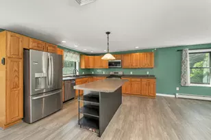 10 Pinewood Dr, Somersworth, NH 03878 - Photo 15