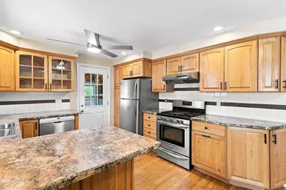 283 S Hall Street, Manchester, NH 03103 - Photo 9