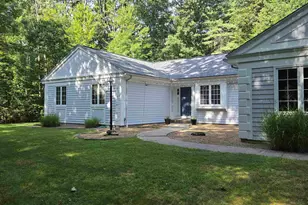 20 Buttonwood Rd, Bedford, NH 03110 - Photo 1