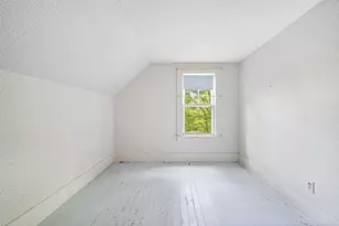 11 Edgewood St, Claremont, NH 03743 - Photo 19