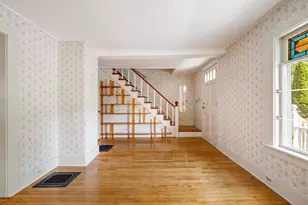 11 Edgewood St, Claremont, NH 03743 - Photo 15