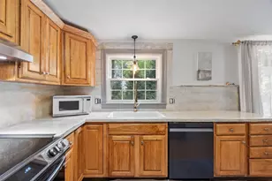 12 King Henry Dr, Londonderry, NH 03053 - Photo 17