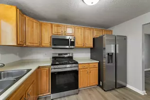 22 Hartwell Brook Dr, Nashua, NH 03060 - Photo 7