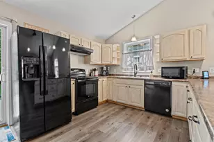 7 Dalton Dr, Barnstead, NH 03225 - Photo 5