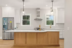 42 Canterbury Rd, Pelham, NH 03076 - Photo 5