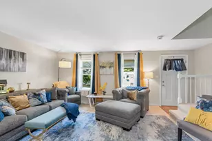 56 Burgundy Dr, Nashua, NH 03062 - Photo 5
