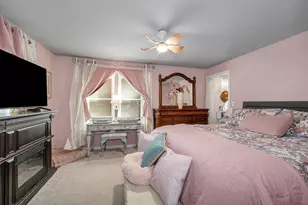 56 Burgundy Dr, Nashua, NH 03062 - Photo 11