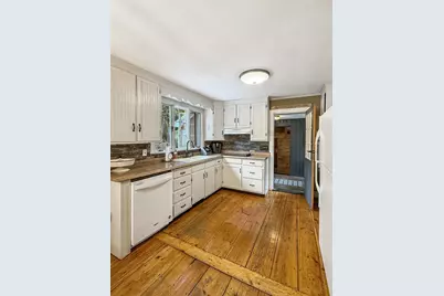 7  Amesbury Road, Newton, NH 03858 - Photo 13