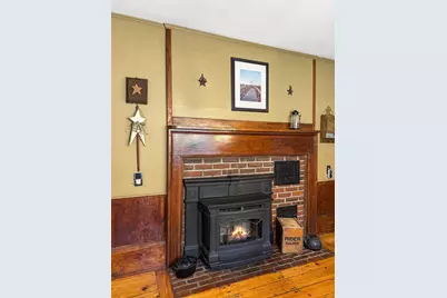 7  Amesbury Road, Newton, NH 03858 - Photo 5