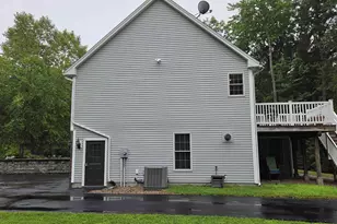47 Pray St, Rochester, NH 03868 - Photo 3