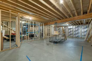 274 Pine St, Laconia, NH 03246 - Photo 25