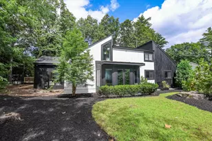 10 Deacon Dr, Nashua, NH 03063 - Photo 1