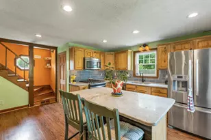17 Desaulnier St, Goffstown, NH 03045 - Photo 11