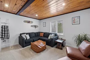 46 Elm St, Bethlehem, NH 03574 - Photo 27