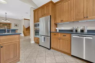 122 Island Pond Rd, Derry, NH 03038 - Photo 11