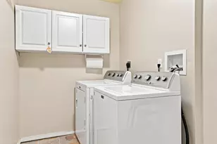 8 Locksley Ln, Raymond, NH 03077 - Photo 21
