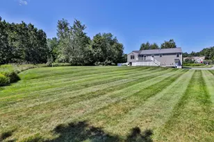 506 Mammoth Rd, Pelham, NH 03076 - Photo 35