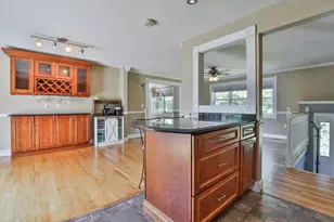 506 Mammoth Rd, Pelham, NH 03076 - Photo 11