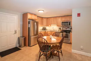 65 Log St, Manchester, NH 03102 - Photo 5