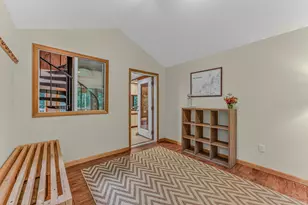 246 Snowood Dr, Thornton, NH 03285 - Photo 11