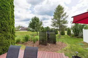 22 Eastridge Dr, Peterborough, NH 03458 - Photo 5