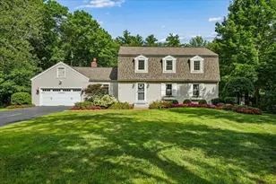 20 Mulberry Ln, Bedford, NH 03110 - Photo 1