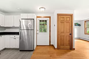 3 Lake Front St, Amherst, NH 03031 - Photo 7