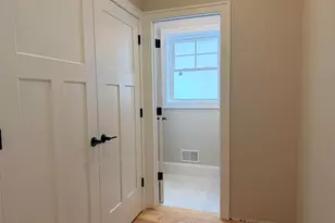 105 Seaverns Bridge Rd, Merrimack, NH 03054 - Photo 17