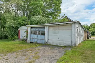 252 Wight St, Berlin, NH 03570 - Photo 5