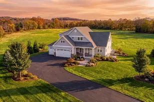 93 Chestnut Hill Rd, Amherst, NH 03031 - Photo 1