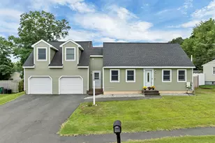 5 Bulova Dr, Nashua, NH 03060 - Photo 1