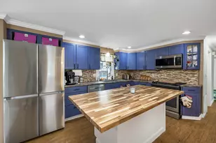 5 Bulova Dr, Nashua, NH 03060 - Photo 1