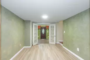 78 Shore Dr, Salem, NH 03079 - Photo 13