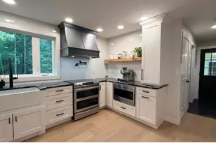 97 Royal Range Rd, Sandown, NH 03873 - Photo 5
