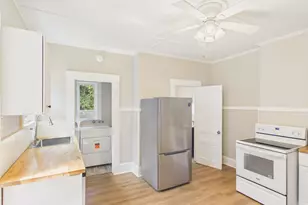 6 Waverly St, Concord, NH 03301 - Photo 5