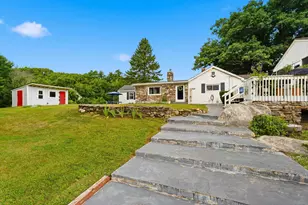 33 Beacon Hill Rd, Derry, NH 03038 - Photo 3