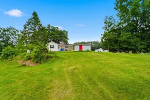 33 Beacon Hill Rd, Derry, NH 03038 - Photo 33